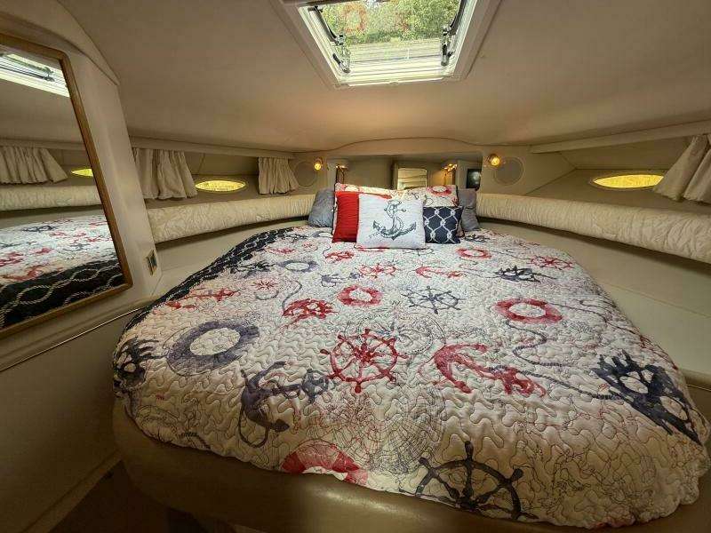 Seascape 40ft Sea Ray Yacht For Sale