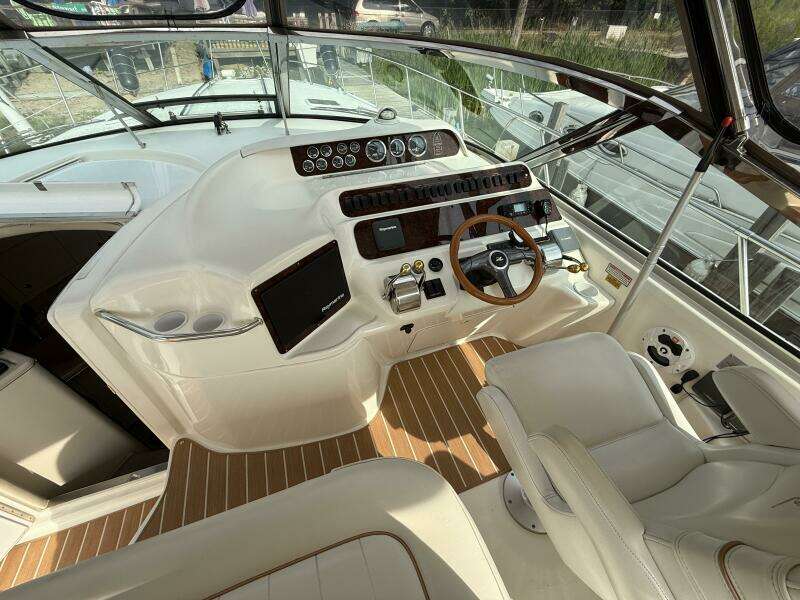 Seascape 40ft Sea Ray Yacht For Sale