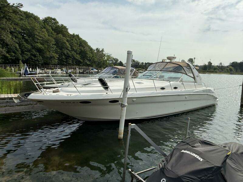 Seascape 40ft Sea Ray Yacht For Sale