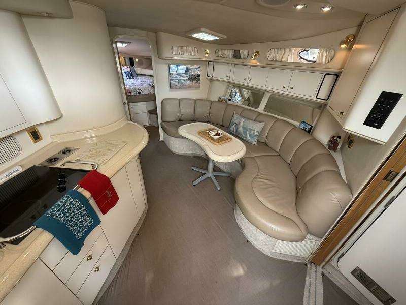 Seascape 40ft Sea Ray Yacht For Sale