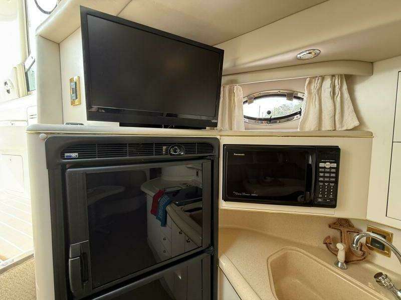 Seascape 40ft Sea Ray Yacht For Sale