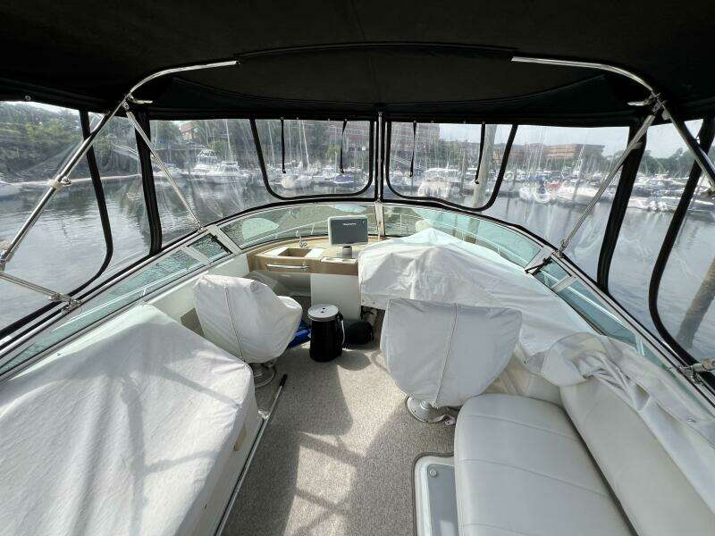 36ft Carver Yacht For Sale