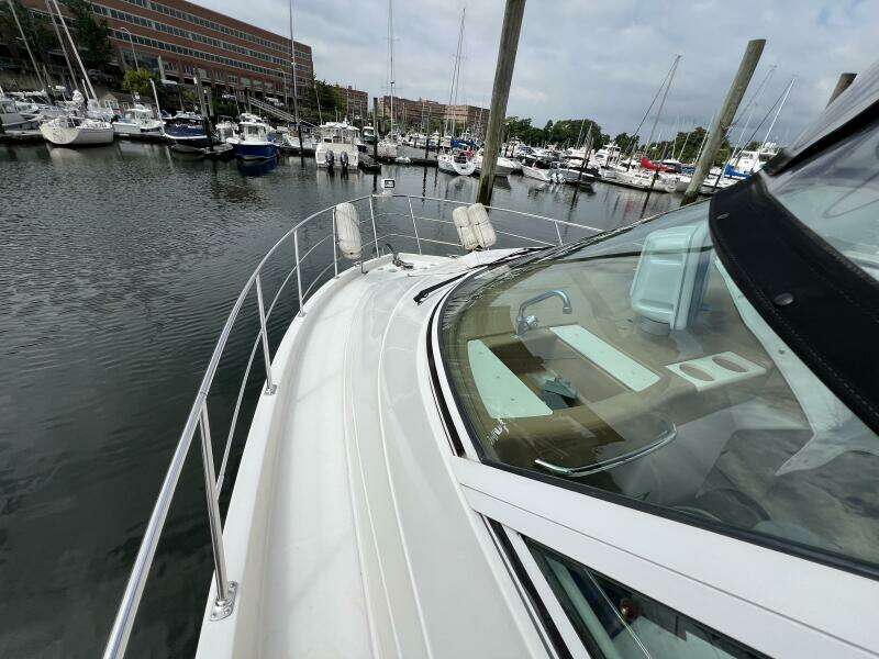 36ft Carver Yacht For Sale