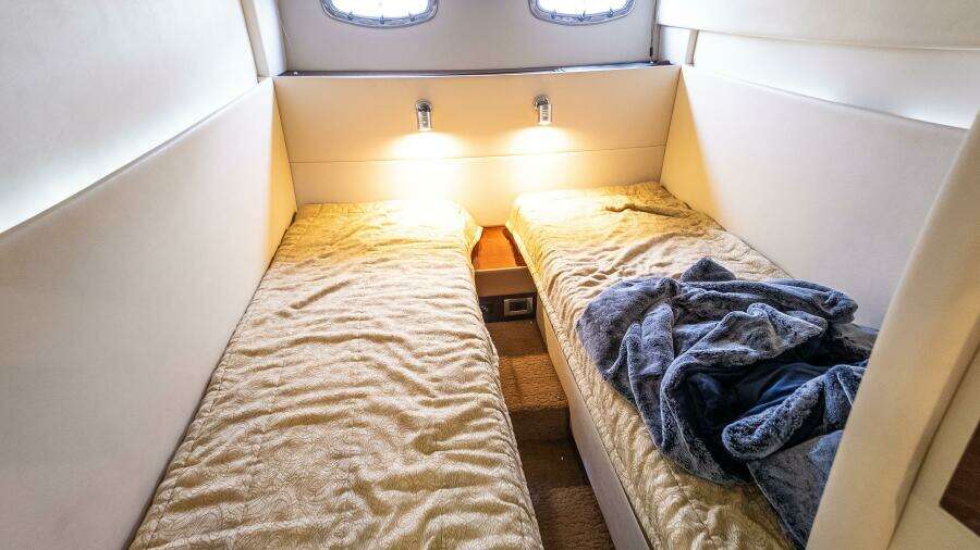 47ft Sea Ray Yacht For Sale