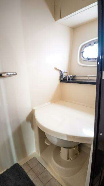 47ft Sea Ray Yacht For Sale