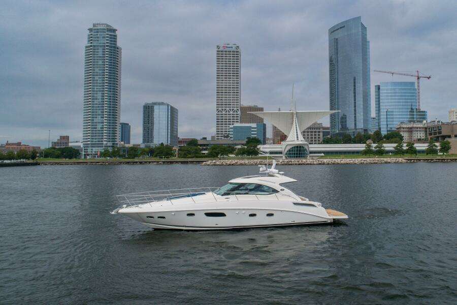 47ft Sea Ray Yacht For Sale