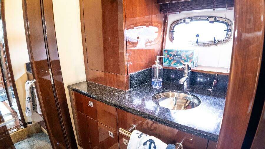 47ft Sea Ray Yacht For Sale