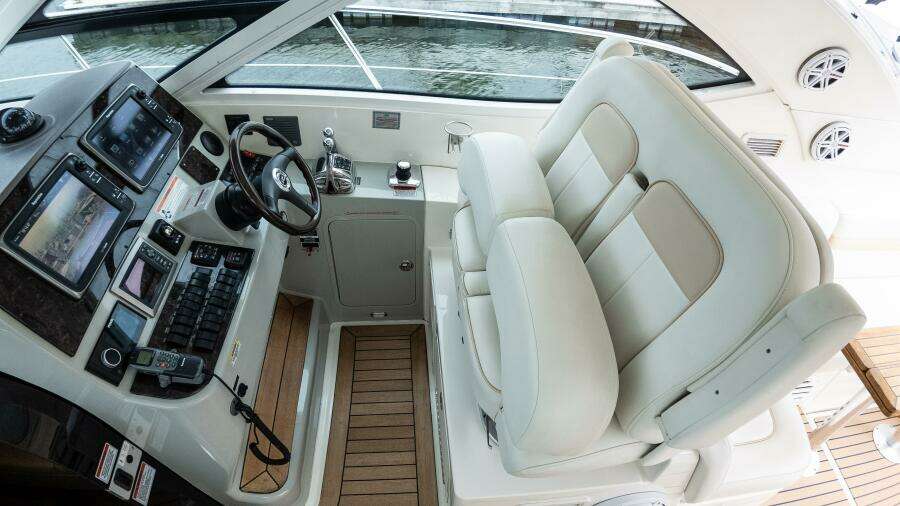 47ft Sea Ray Yacht For Sale