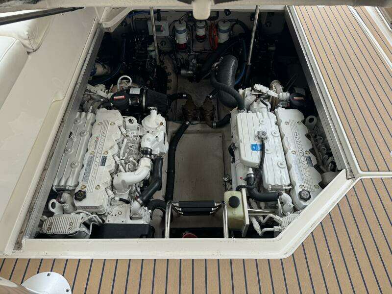47ft Sea Ray Yacht For Sale