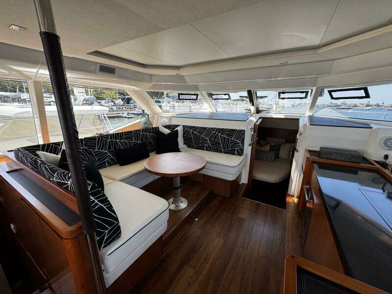 44ft Aquila Yacht For Sale