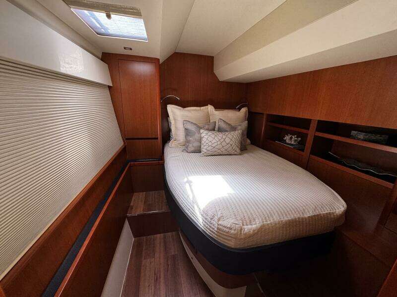 44ft Aquila Yacht For Sale