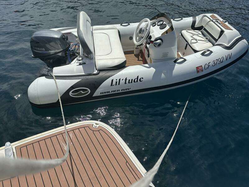 44ft Aquila Yacht For Sale