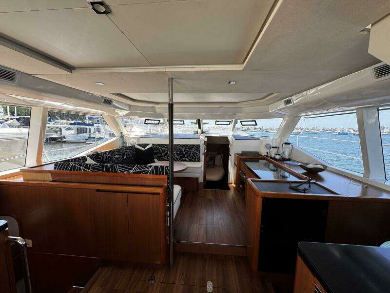 44ft Aquila Yacht For Sale