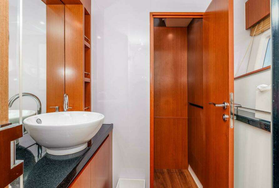 44ft Aquila Yacht For Sale 44ft Aquila Yacht For Sale