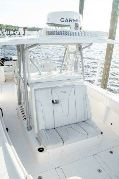 37ft SeaVee Yacht For Sale