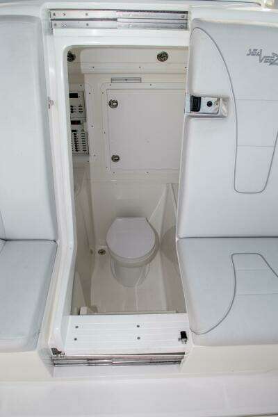 37ft SeaVee Yacht For Sale