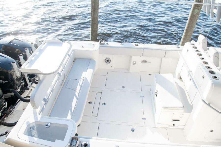 37ft SeaVee Yacht For Sale