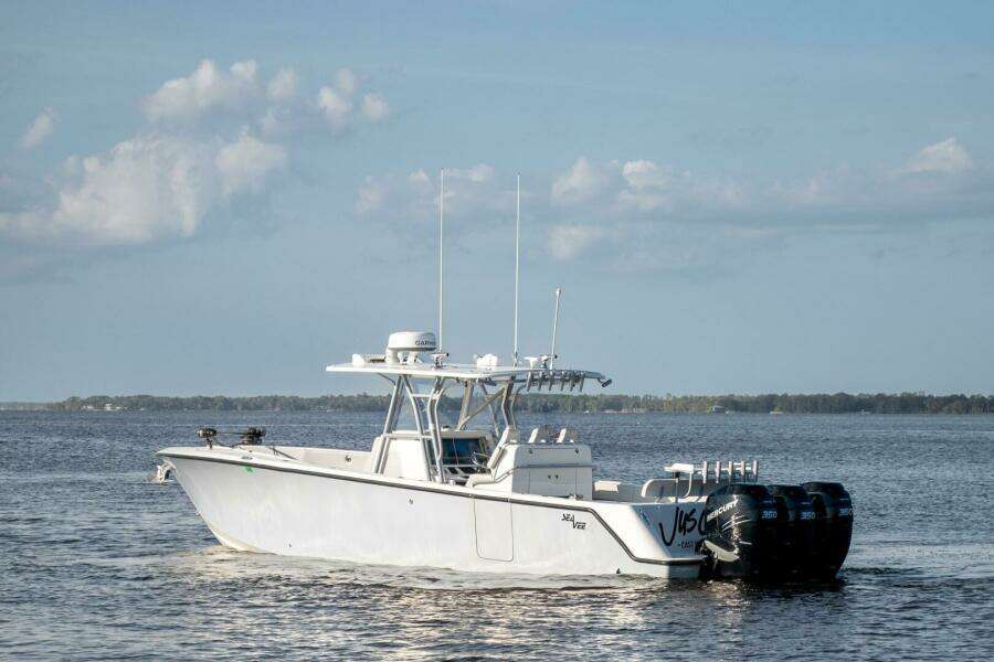 37ft SeaVee Yacht For Sale