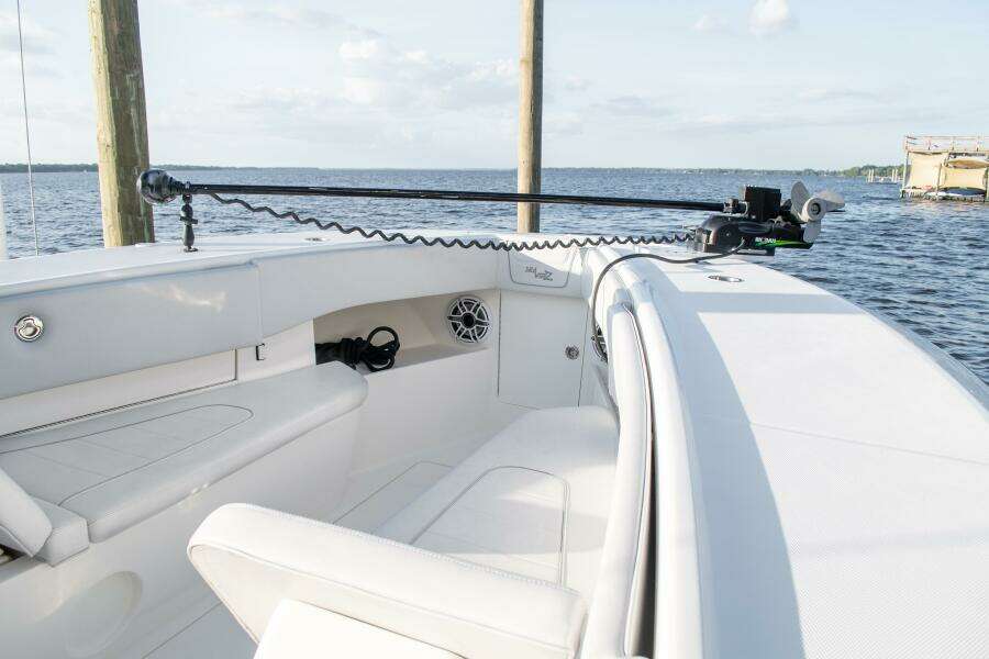 37ft SeaVee Yacht For Sale