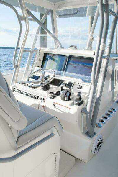 37ft SeaVee Yacht For Sale
