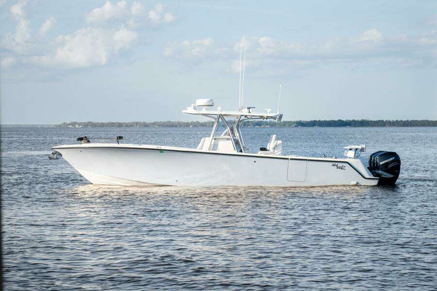 37ft SeaVee Yacht For Sale