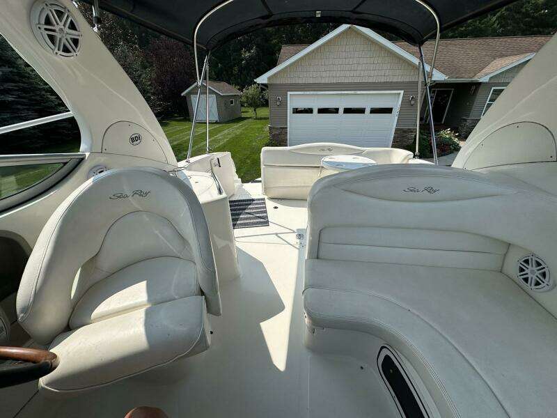 Parlay 31ft Sea Ray Yacht For Sale