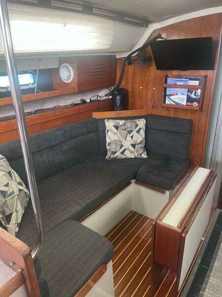 Pieridae 30ft O Day Yacht For Sale