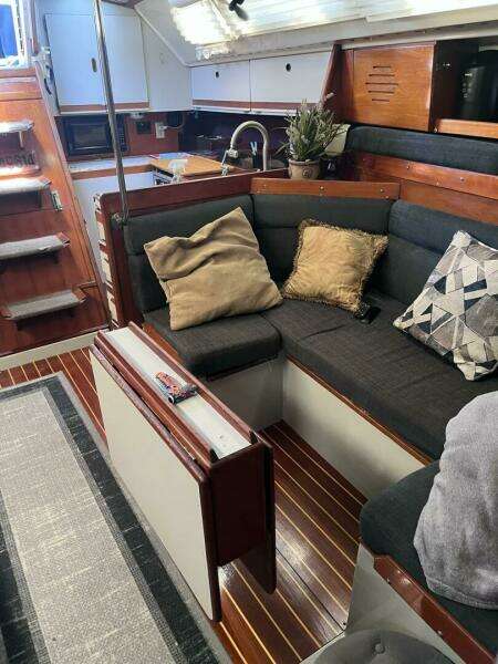 Pieridae 30ft O Day Yacht For Sale