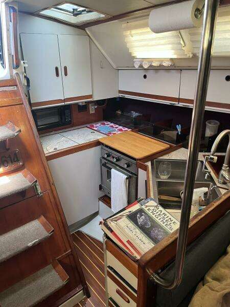 Pieridae 30ft O Day Yacht For Sale