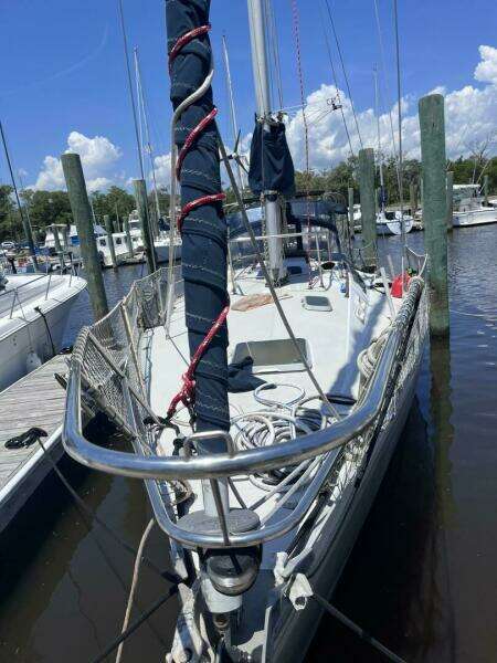 Pieridae 30ft O Day Yacht For Sale
