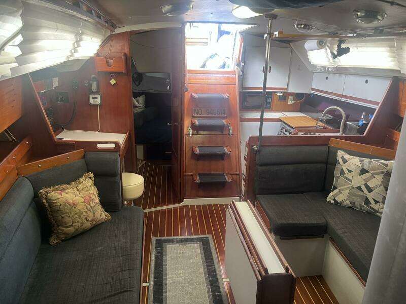 Pieridae 30ft O Day Yacht For Sale