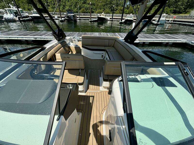 27ft Sea Ray Yacht For Sale