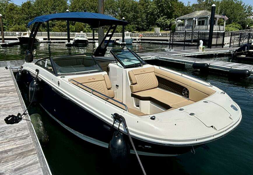 27ft Sea Ray Yacht For Sale