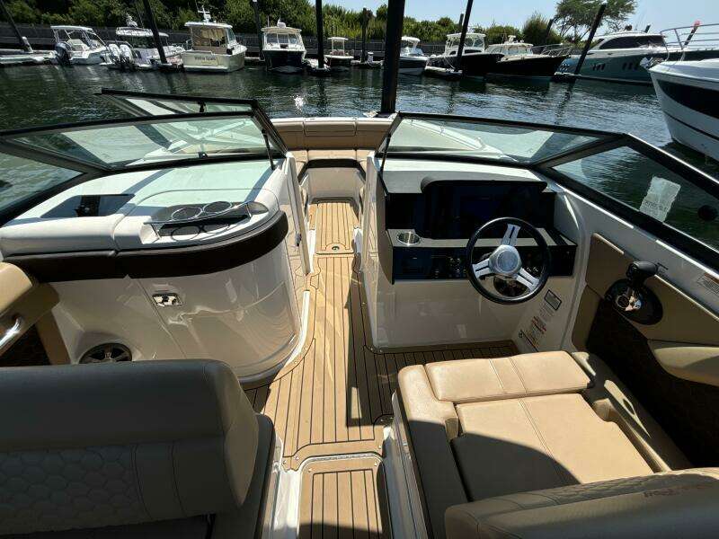 27ft Sea Ray Yacht For Sale