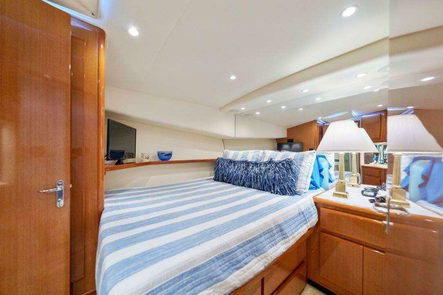 2000 Viking 50 Convertible