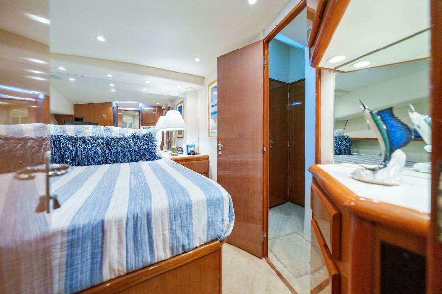 2000 Viking 50 Convertible