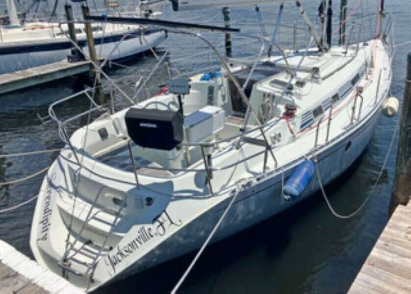 38ft Beneteau Yacht For Sale