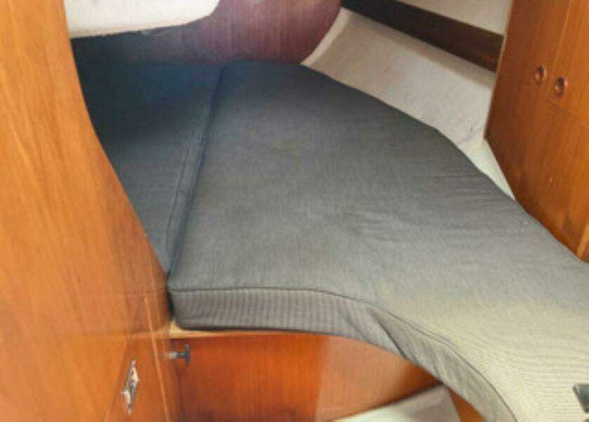 38ft Beneteau Yacht For Sale