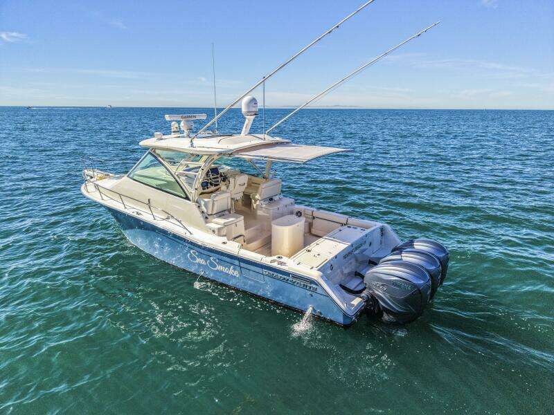 2019 Grady-White 370 Express 