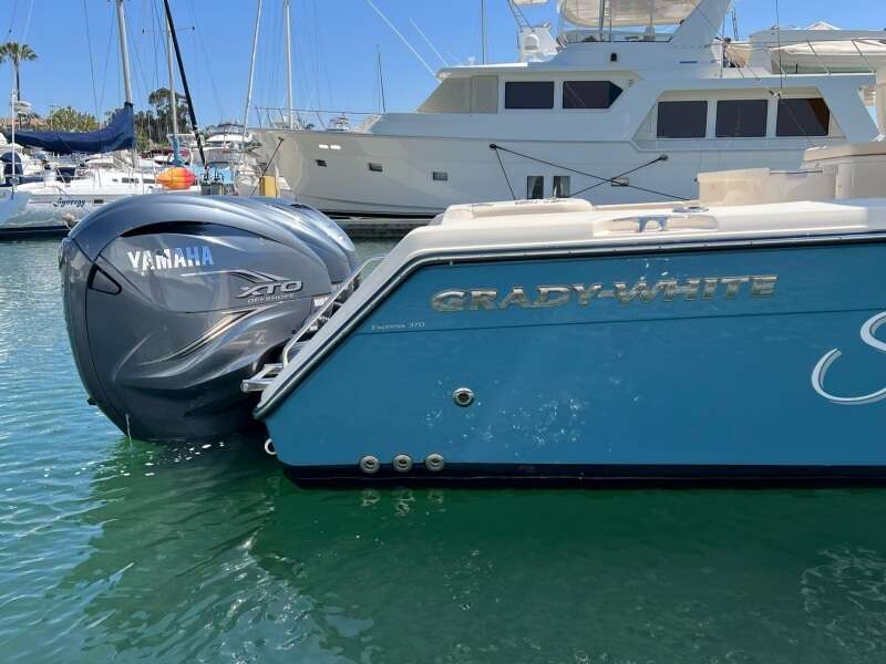 2019 Grady-White 370 Express 