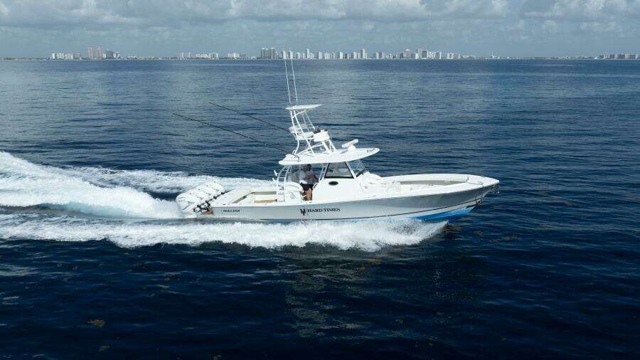 TT HARD TIMES 41ft Regulator Yacht For Sale
