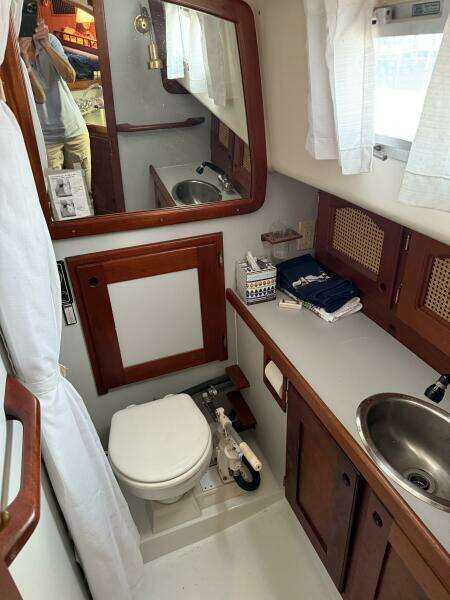 31ft Gozzard Yacht For Sale