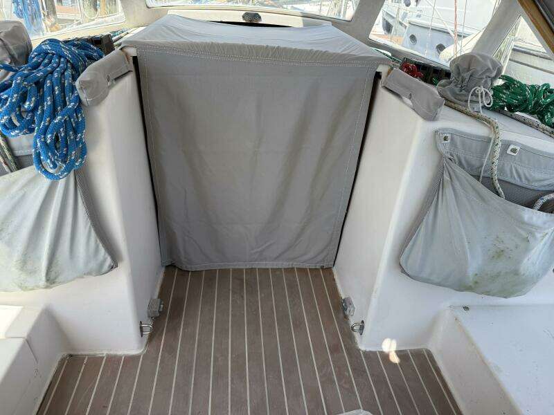 31ft Gozzard Yacht For Sale