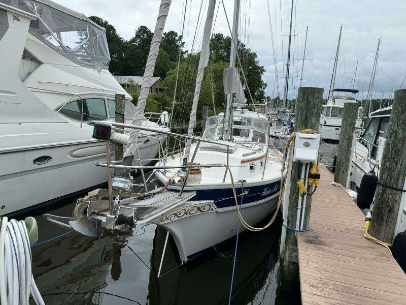 31ft Gozzard Yacht For Sale