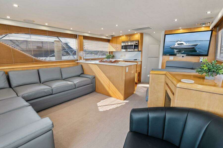 Amp d Up 60ft Hatteras Yacht For Sale