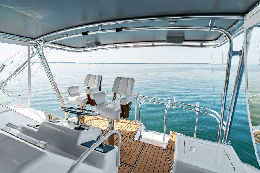 Amp d Up 60ft Hatteras Yacht For Sale