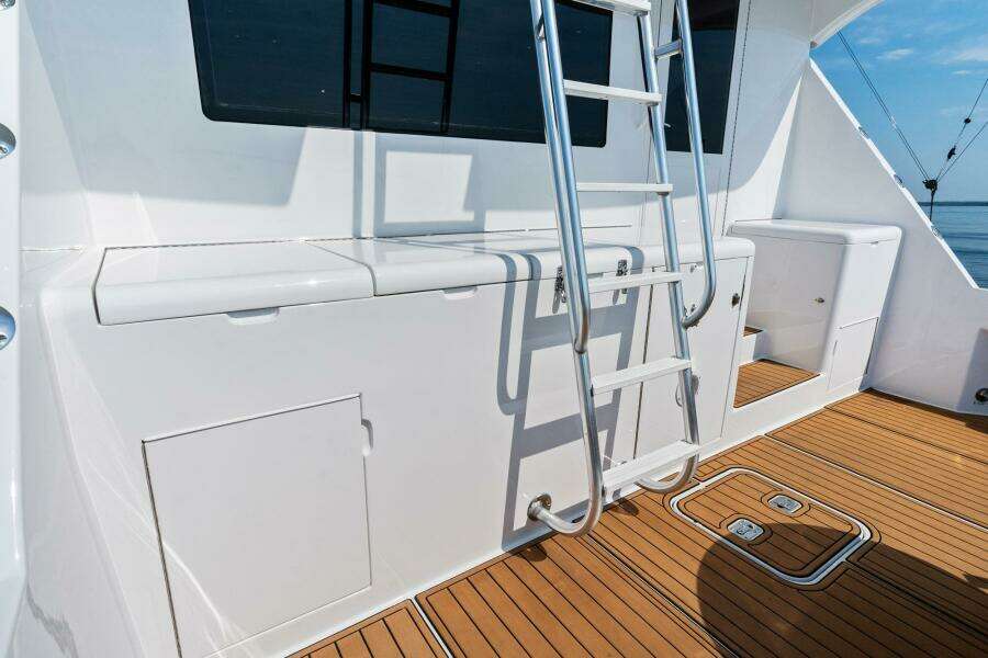 Amp d Up 60ft Hatteras Yacht For Sale