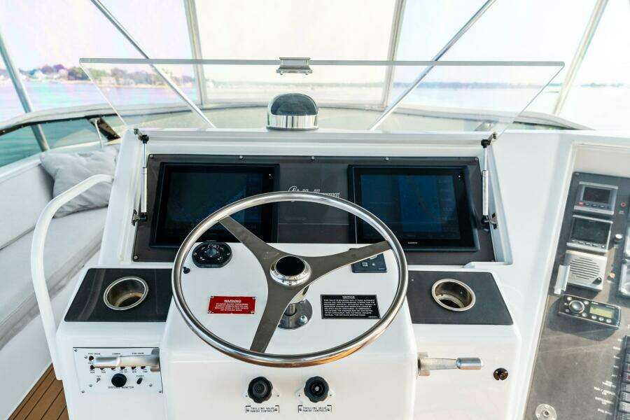 Amp d Up 60ft Hatteras Yacht For Sale