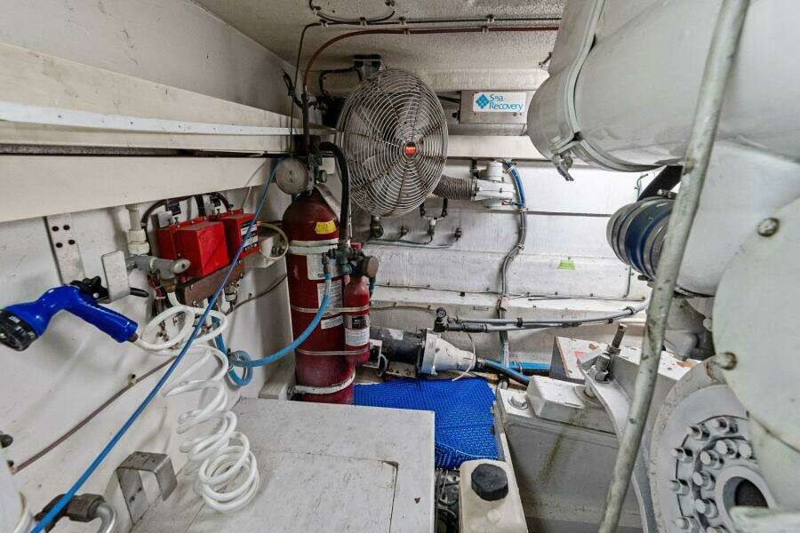 Amp d Up 60ft Hatteras Yacht For Sale