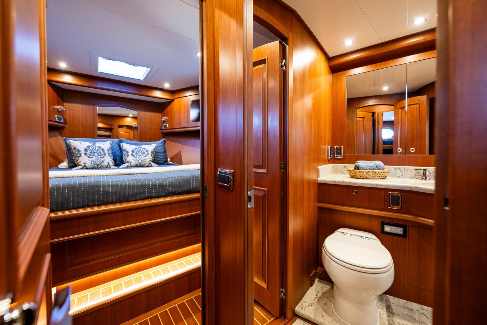 Oasis 55ft Northwest Yacht For Sale